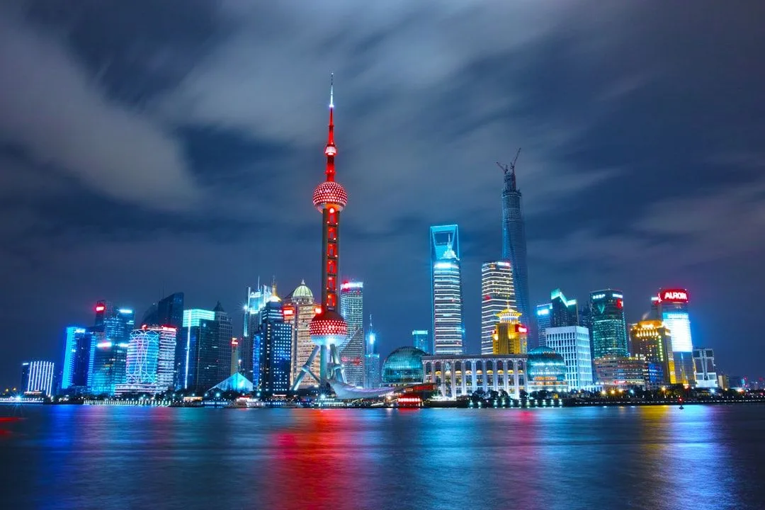 上海外滩 · 2